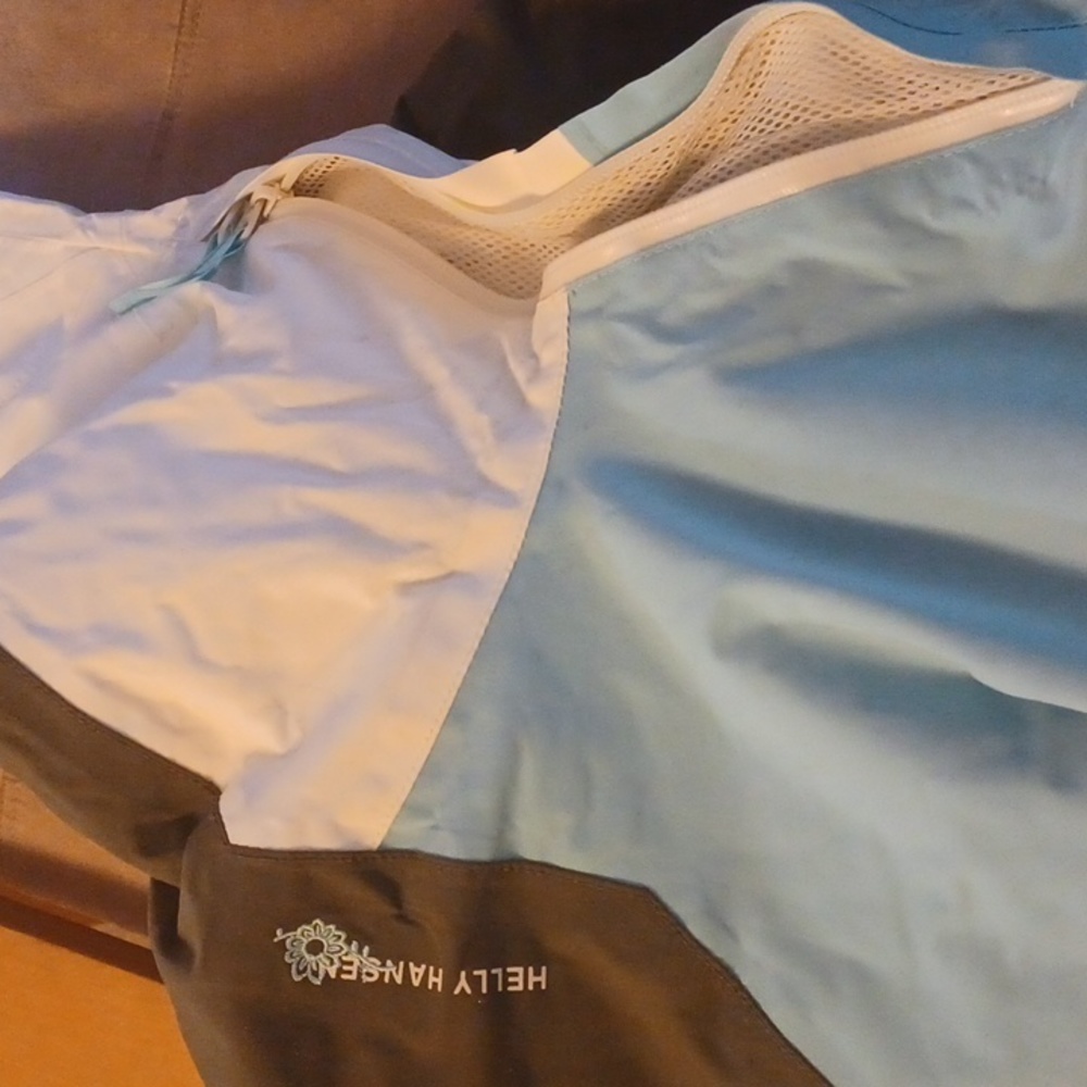 Helly Hansen ski jacket - Picture 6 of 8